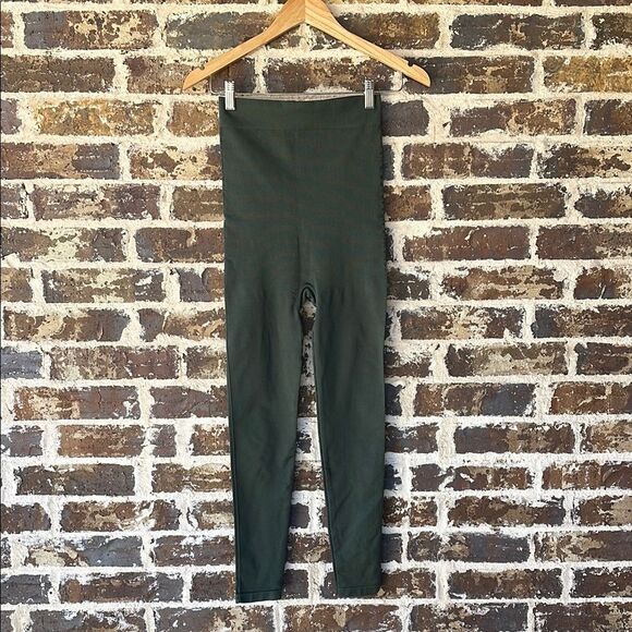 Blanqi Everyday Leggings - Forest Green Small - Picture 2 of 6